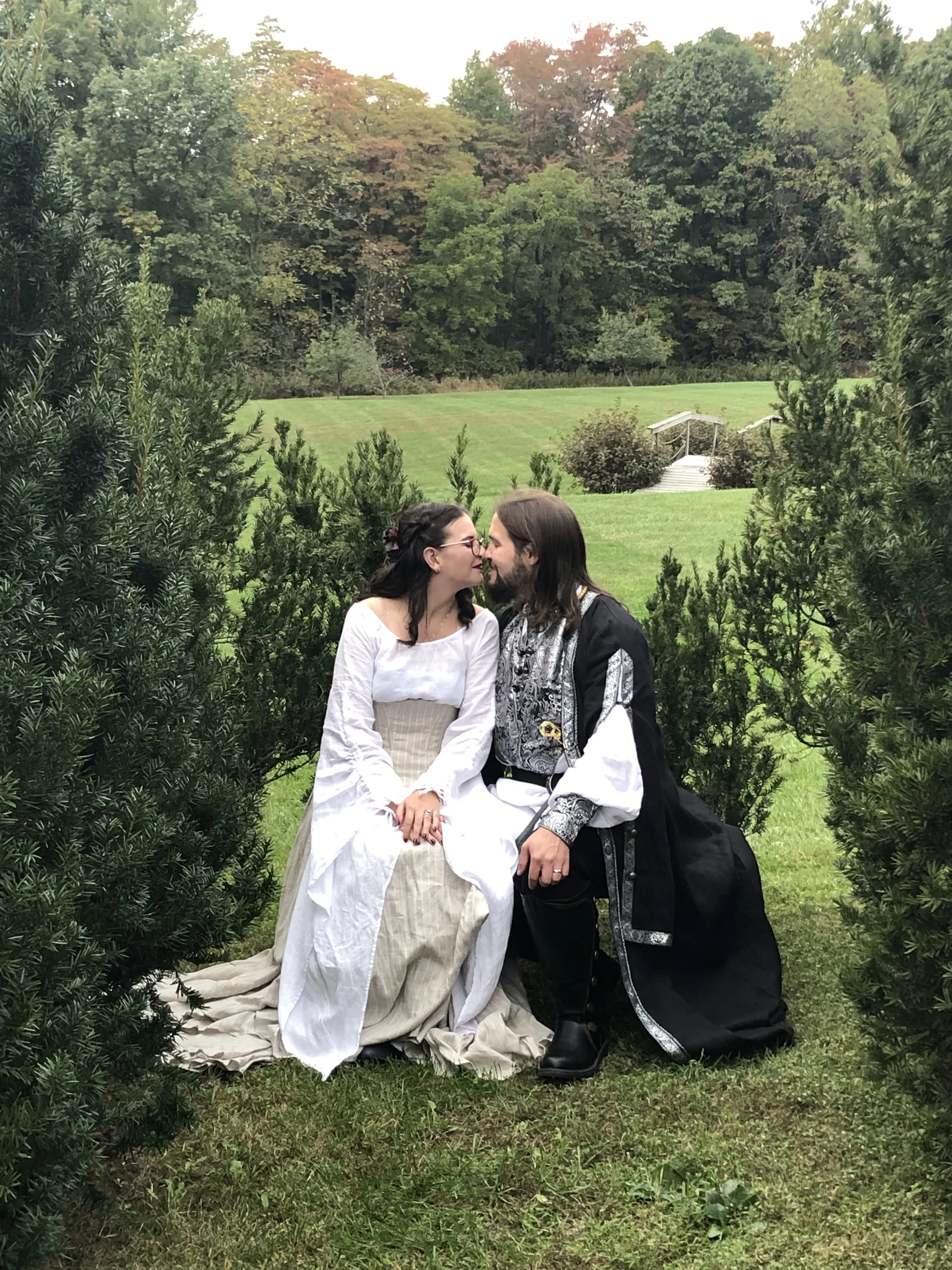 medieval bridal couple kissing